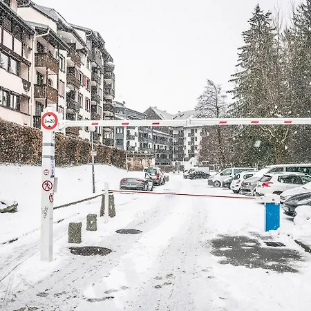 Eden Centre * 霞慕尼